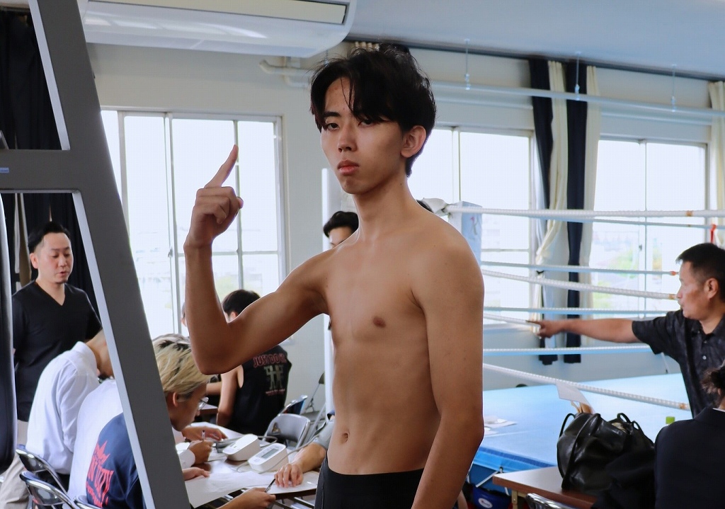 日本大学キックボクシング部　第60代 半澤壮磨