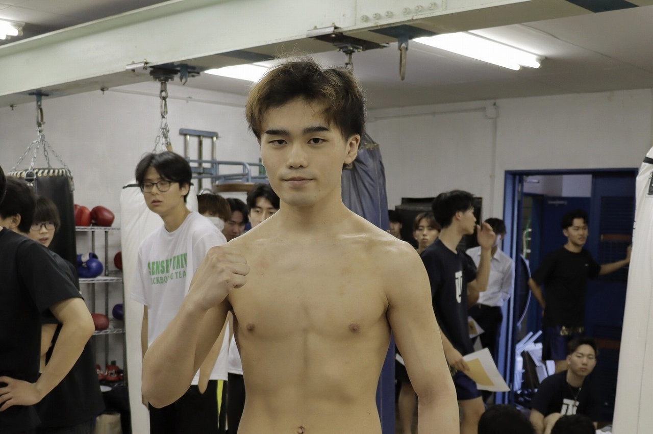 日本大学キックボクシング部　第58代　服部　虎珀